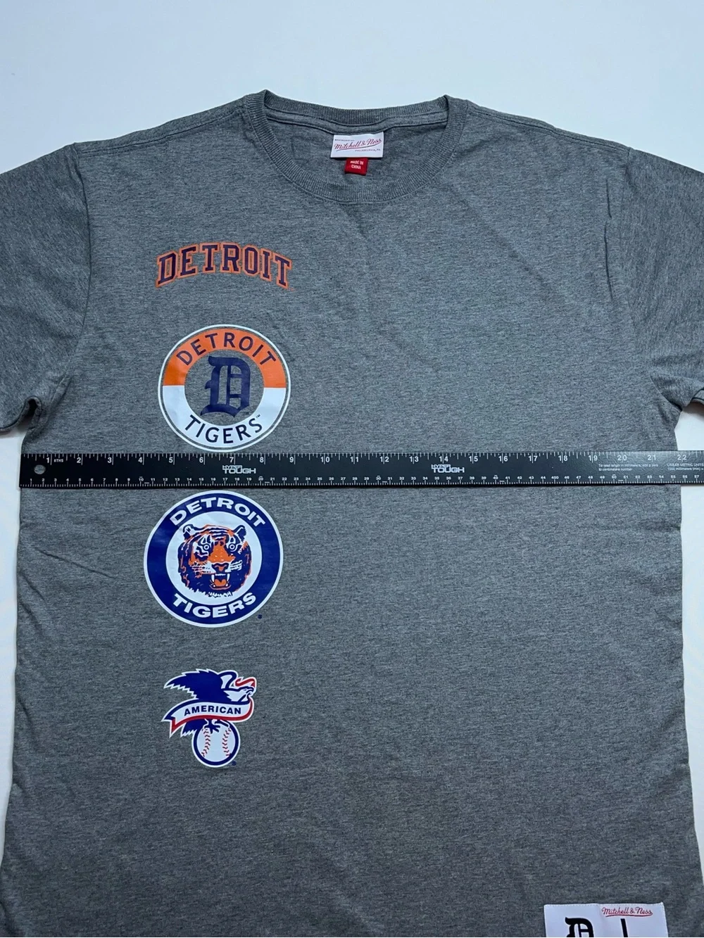 Mitchell & Ness Detroit Tigers 1984 World Series Champions T Shirt Mens Large - Picture 10 of 15